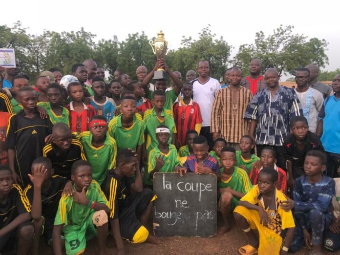 Ioba : L’école Dakolé A s’adjuge le trophée à la finale du football dans la CEB de Dano | AIB