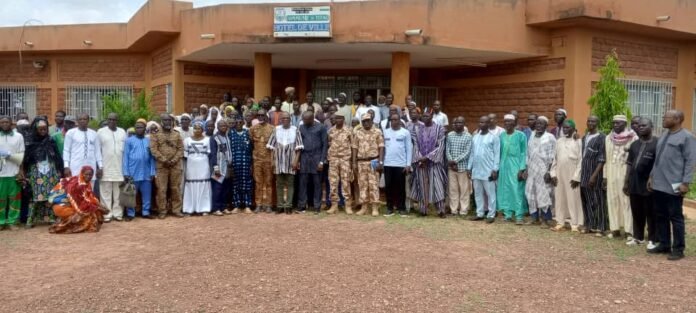 Loroum/Reconquête du territoire national : Deux émissaires du Président du Faso encouragent la population de Titao | AIB