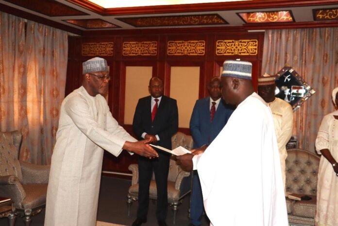 Le Niger accepte enfin le nouvel ambassadeur du Bénin à Niamey, un an après sa nomination | AIB