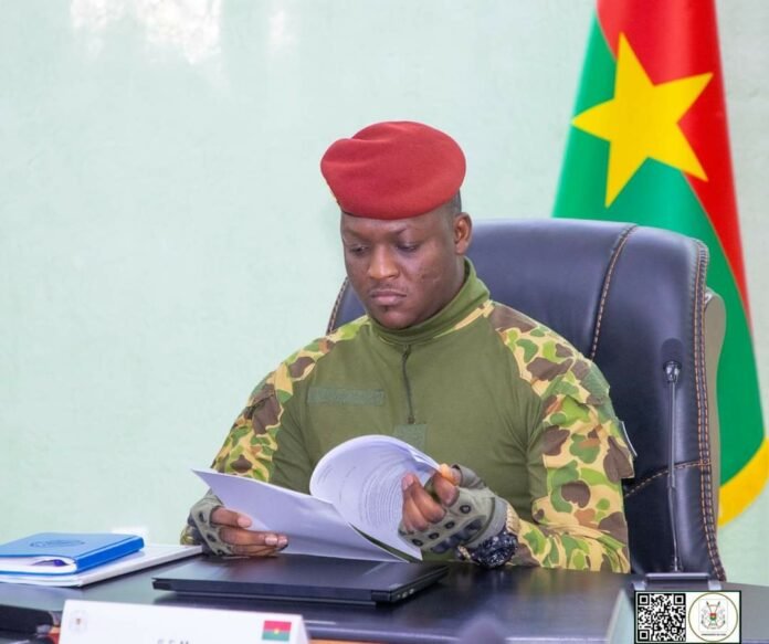 Burkina : Création d’une commission de régulation des dysfonctionnements dans les administrations publiques | AIB