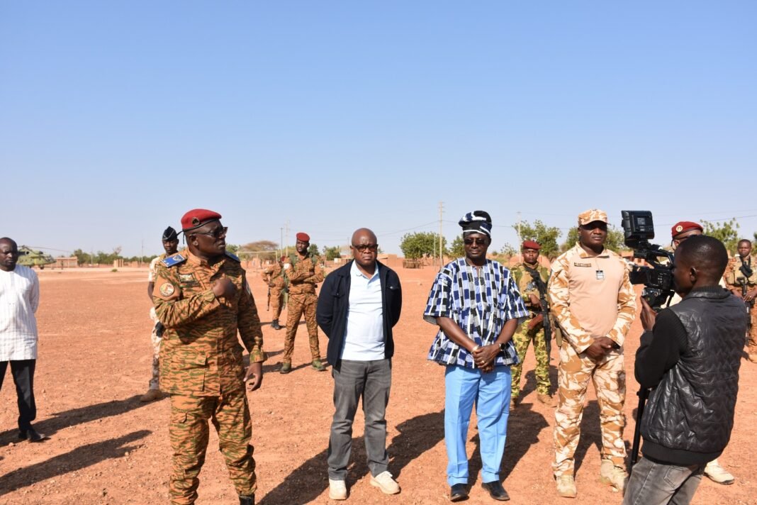 Le ministre en charge de la Défense exhorte les Burkinabè à l’union pour combattre l’adversité extérieure